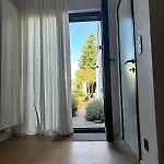 La Petite *