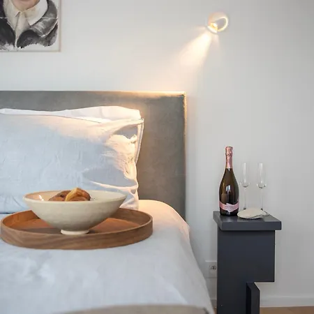 Semesterbostad La Petite